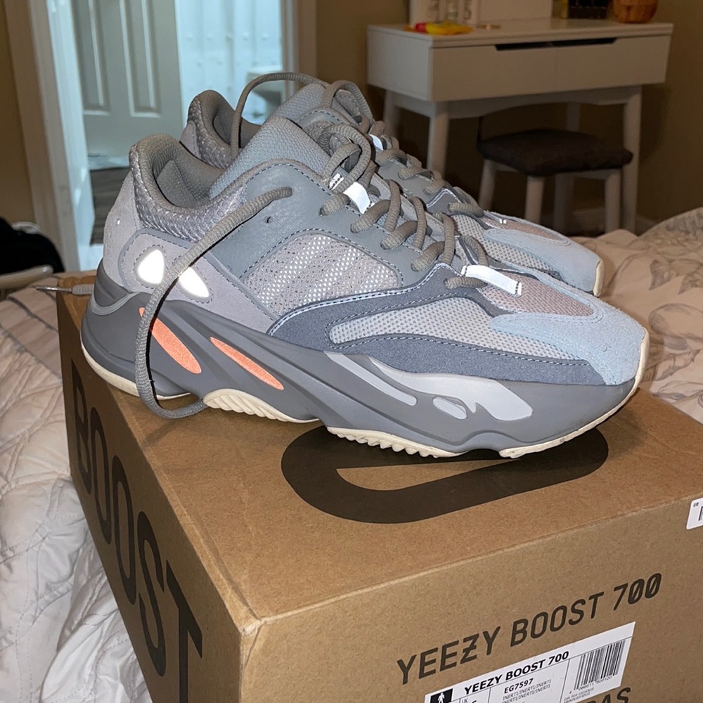 Yeezy boost 700 Inerti